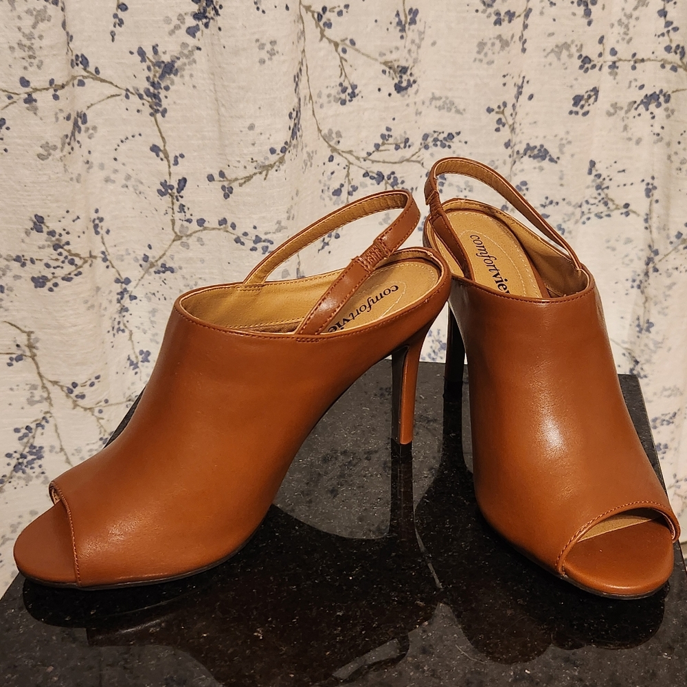 Comfort View March Slingback, Size 9, Color Luggage